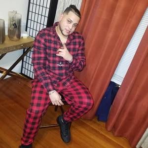 Meet your Posher, Carlos muñoz